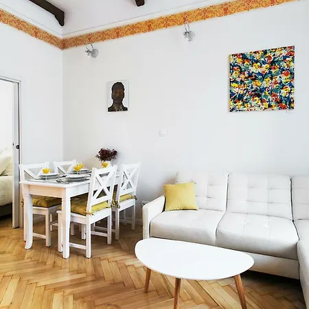 Zwierzyniecka Old Town By Otium *