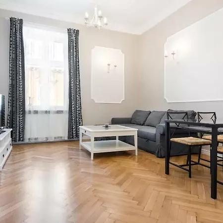 Daire Zwierzyniecka Old Town By Otium Krakow