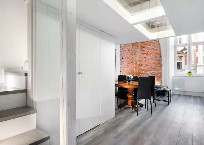 Apartment Zwierzyniecka Old Town By Otium